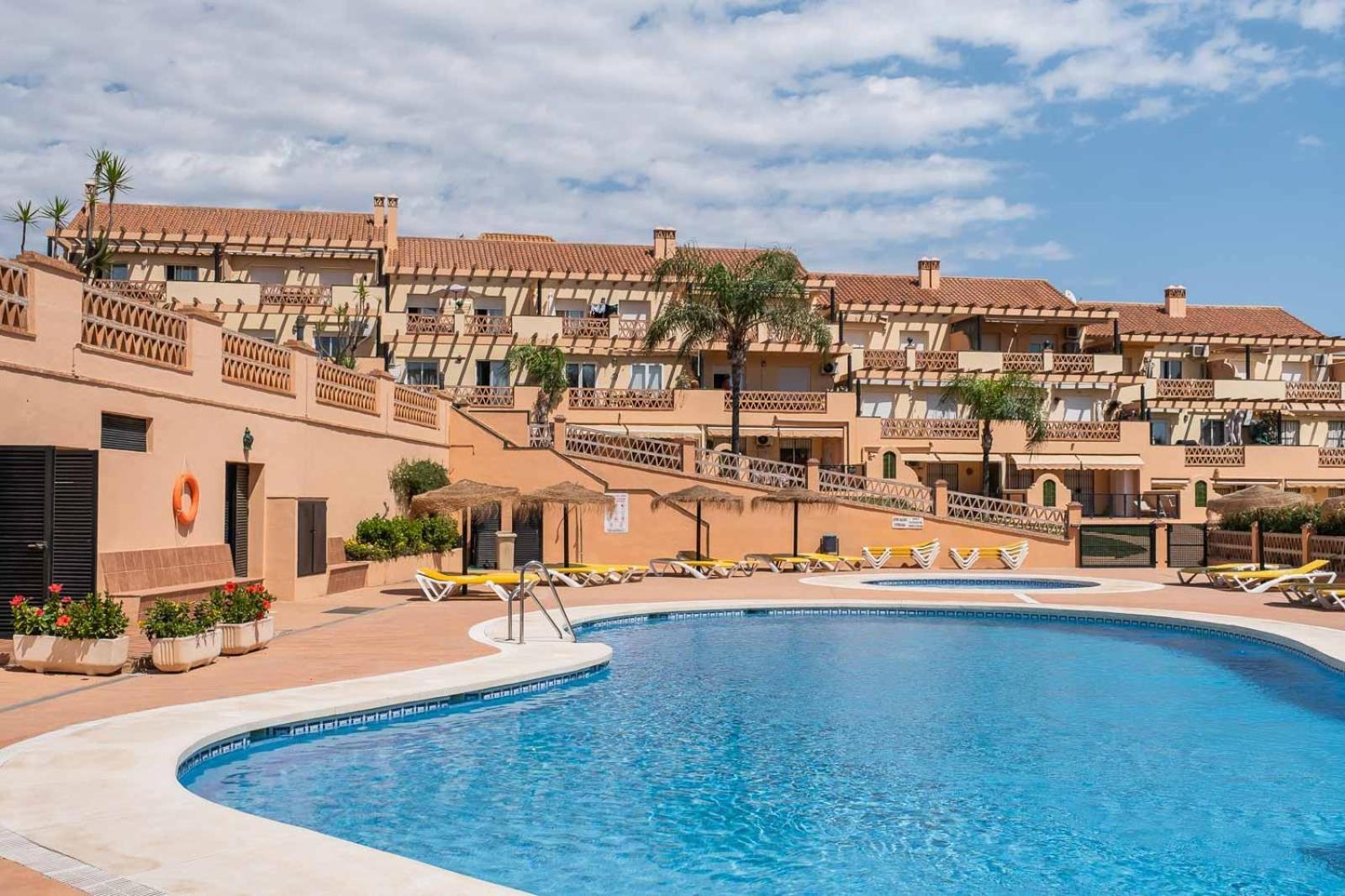 Alta Lomas Sea Heights By Alfresco Apartment